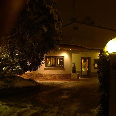 Motel K Casei Gerola Esterno foto